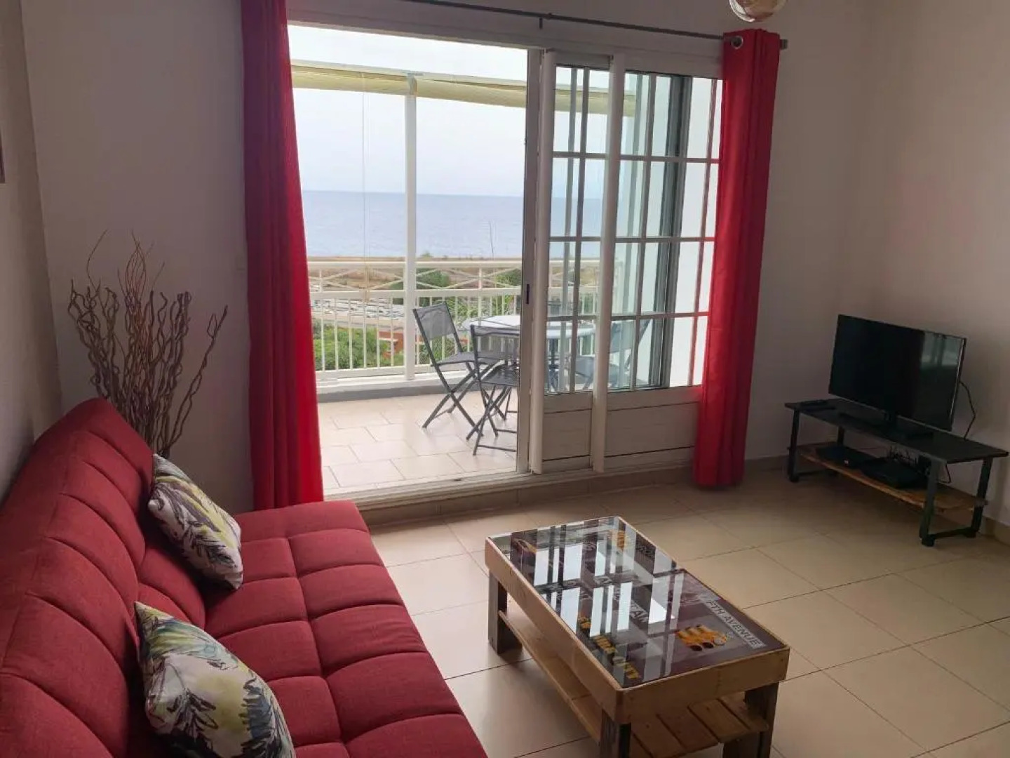 TICOMBAVA à la Possession