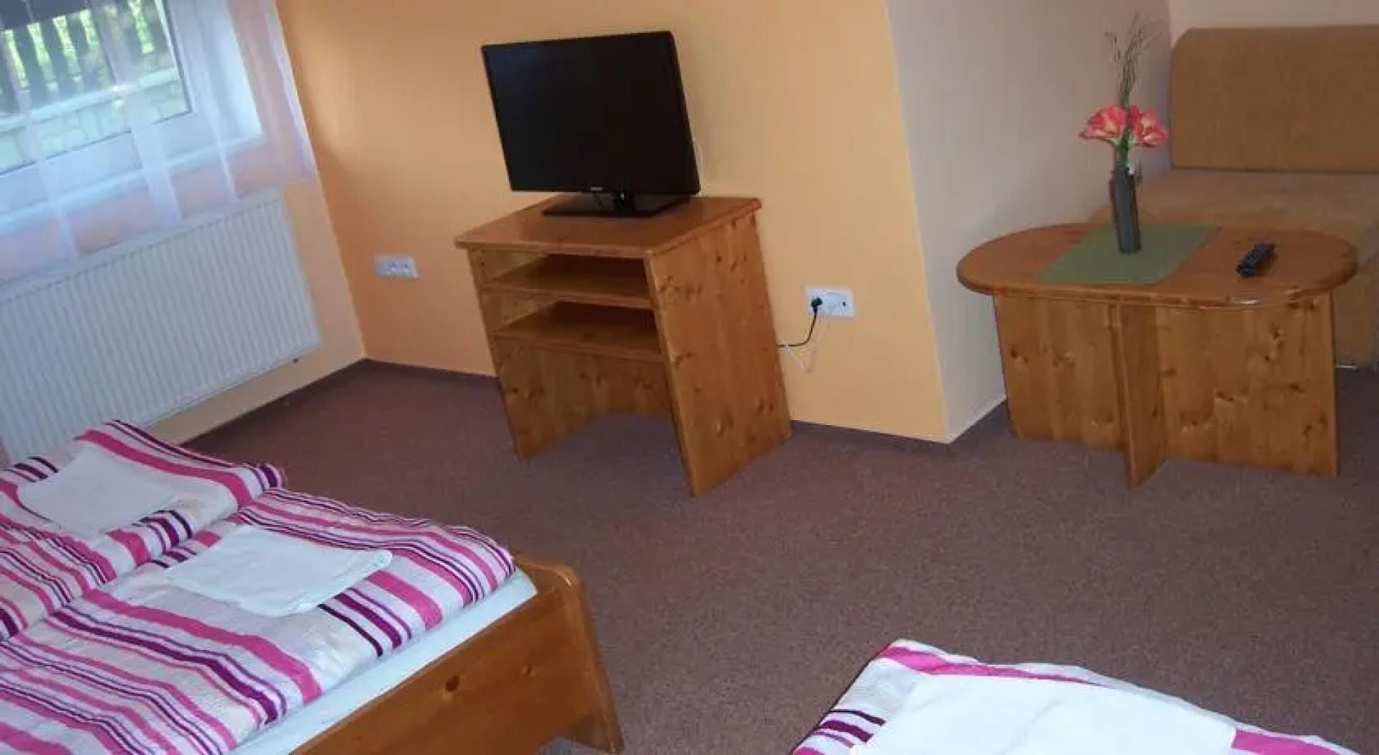 Restaurace a Penzion Lešná