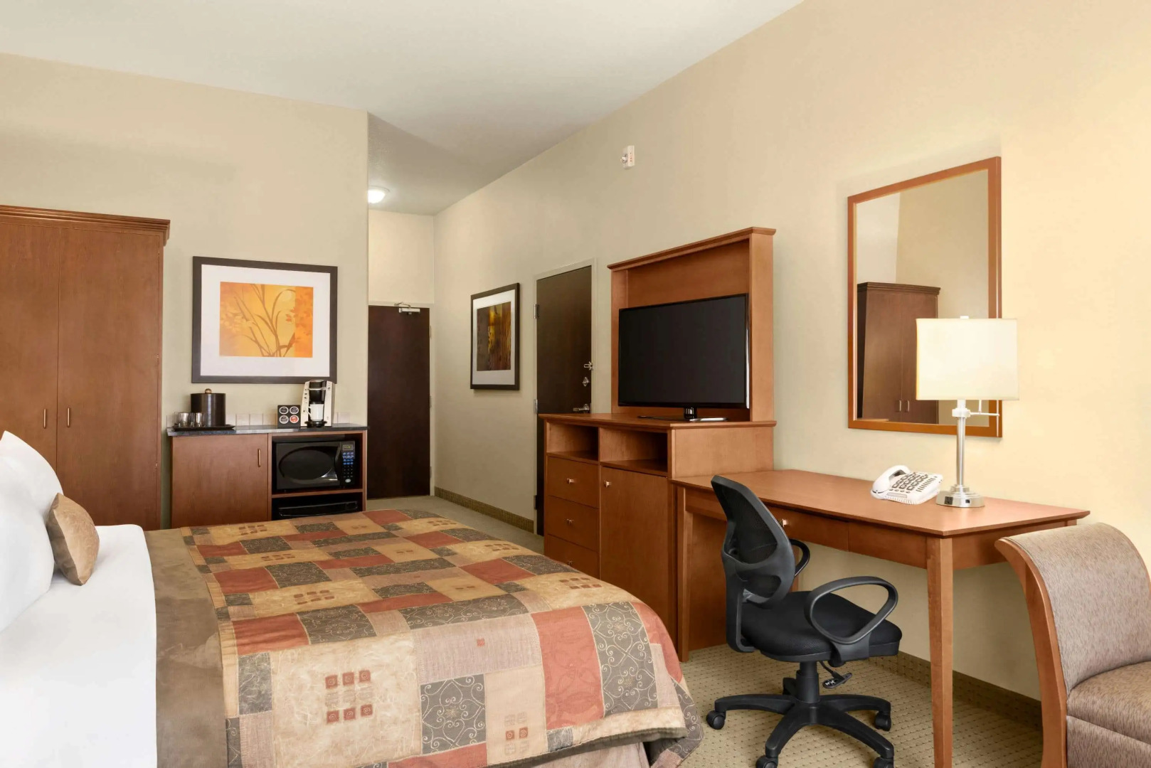 Ramada by Wyndham Drayton Valley