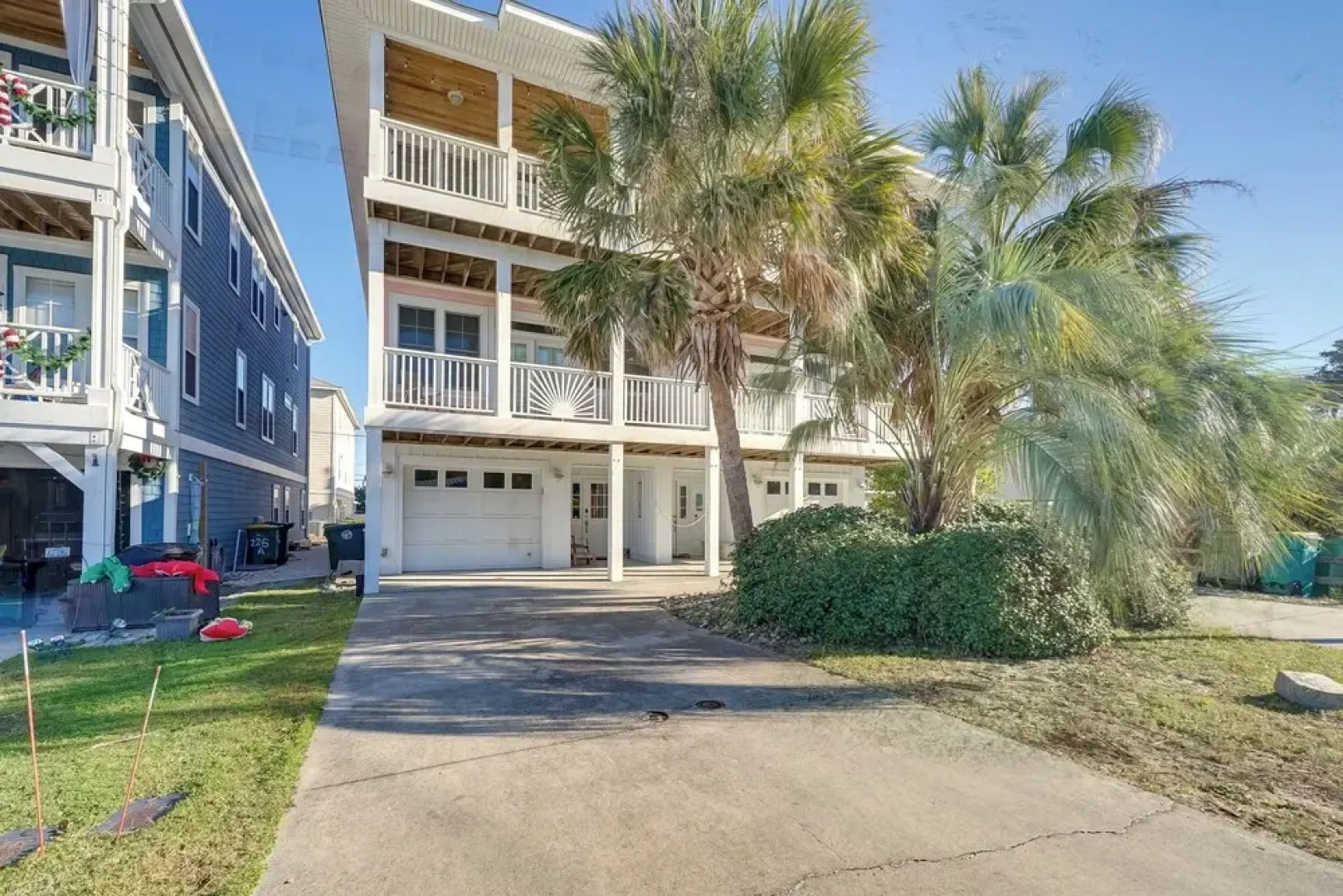 Breezy Kure Beach Home - Walk to Pier & Ocean!