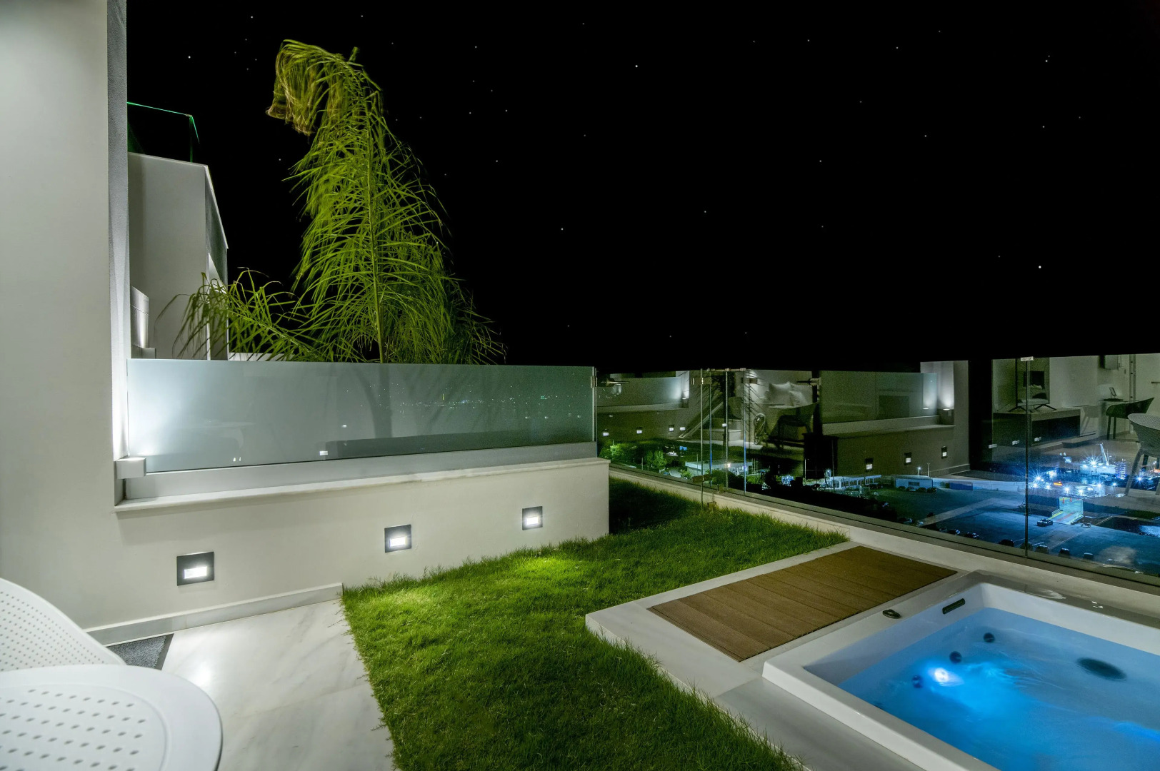 GM Luxury Suites & Spa