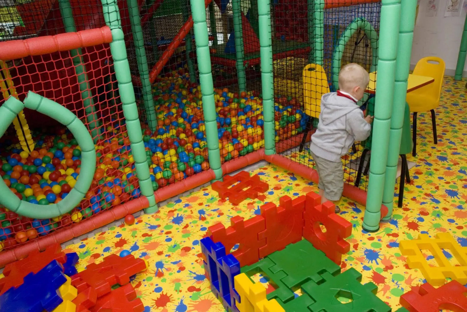 Holiday World Resort