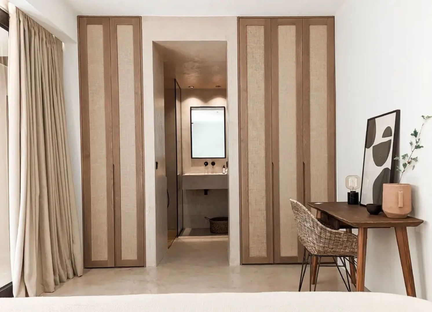 Idyllic Luxurious Villa With Private Infinity Pool Wheel Chair Friendly and Amazing sea Views