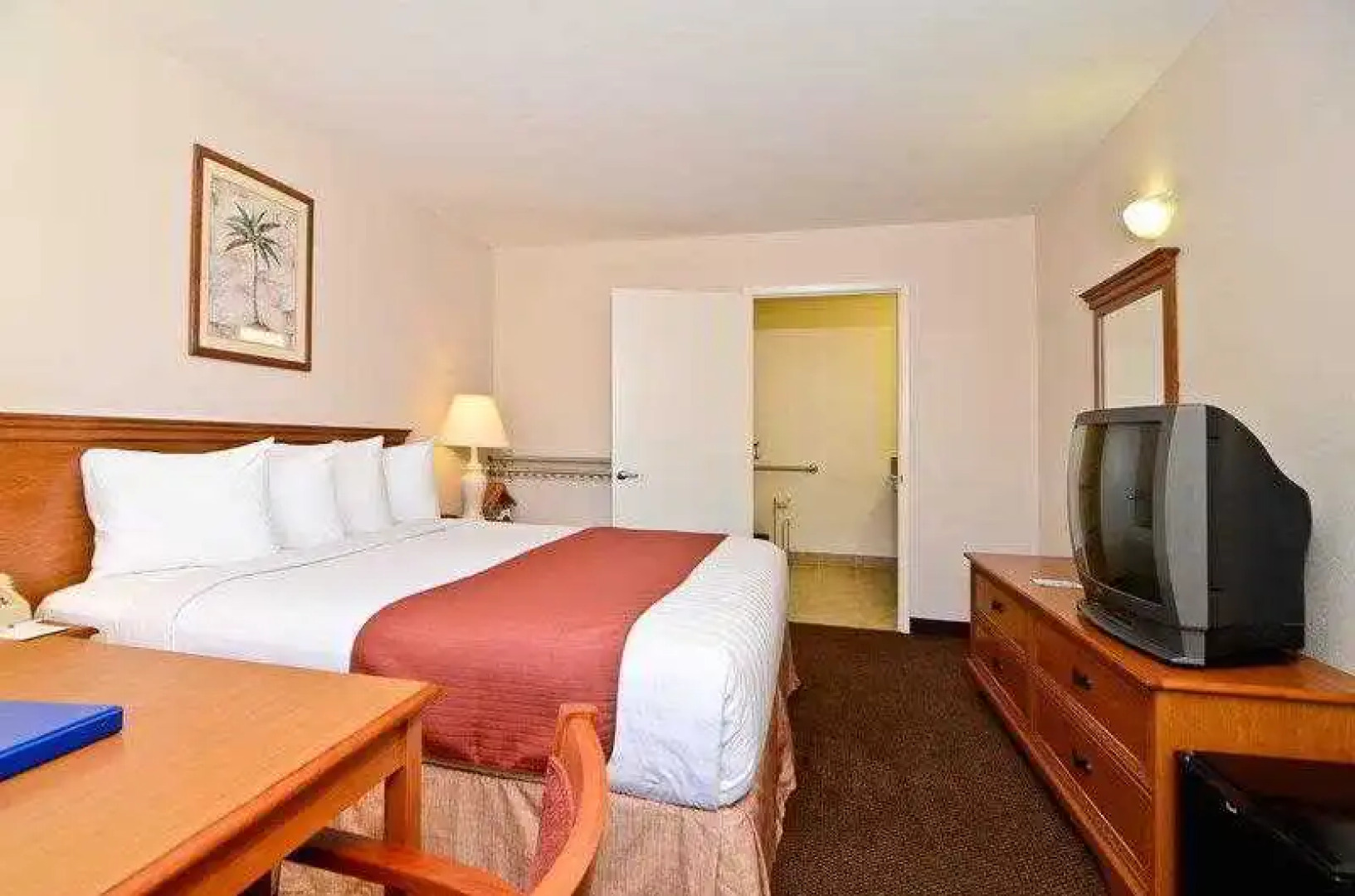 Best Western Golden Triangle Inn