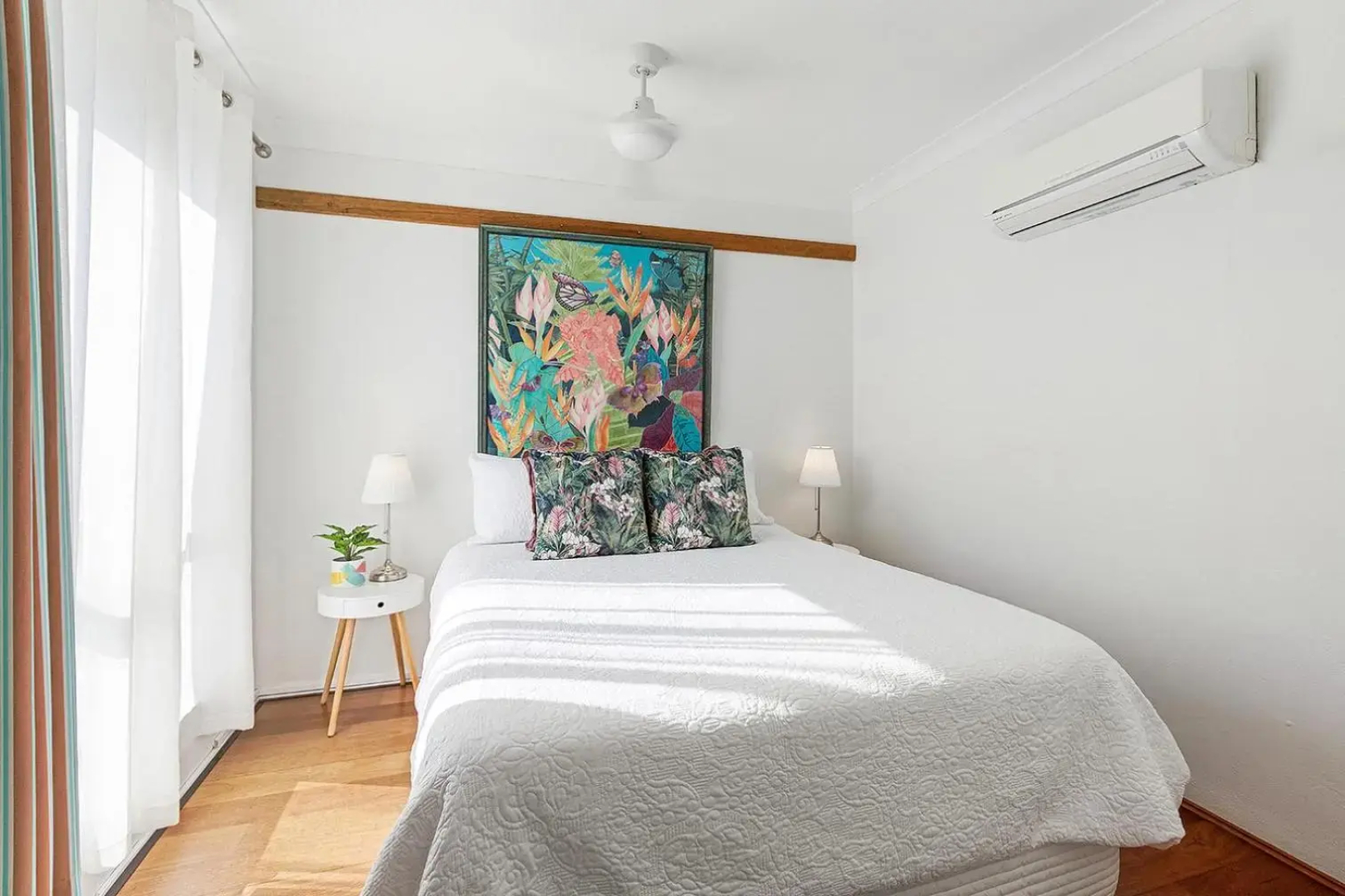 Montipora Unit 3 - In the heart of Airlie, wi-fi and Netflix