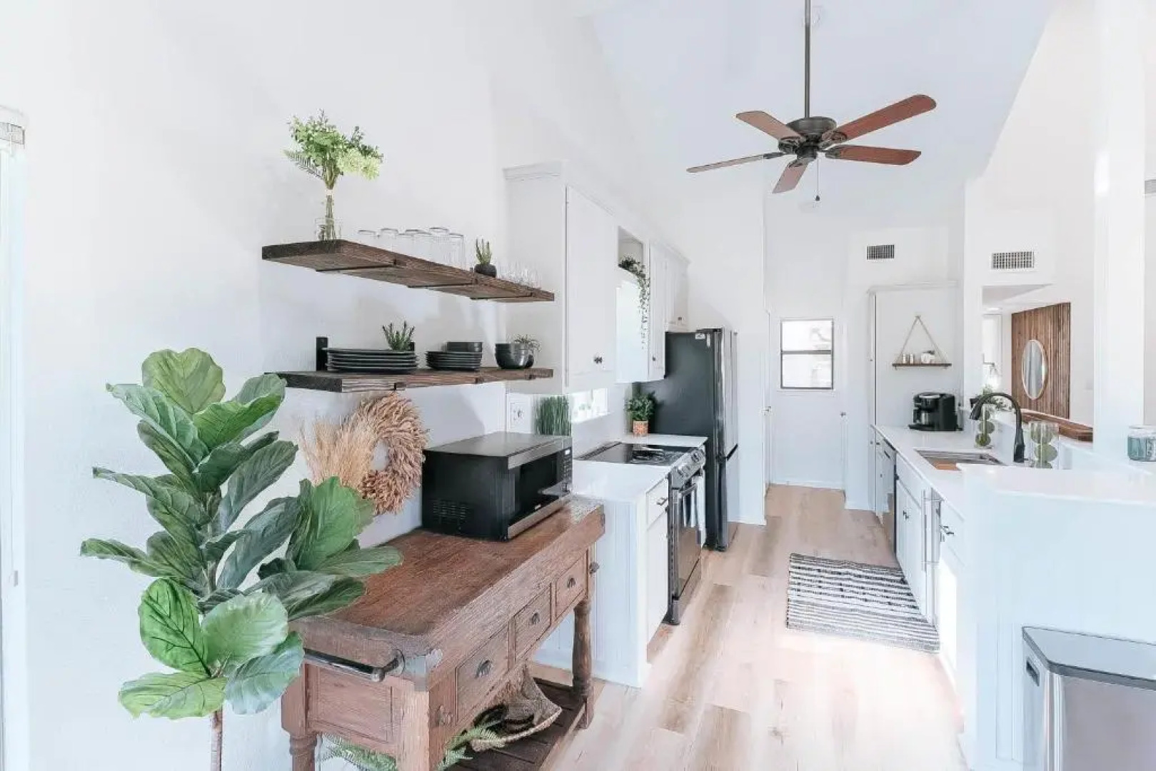 Stylish Waterfront Townhouse with Boat Slip, Pet Friendly