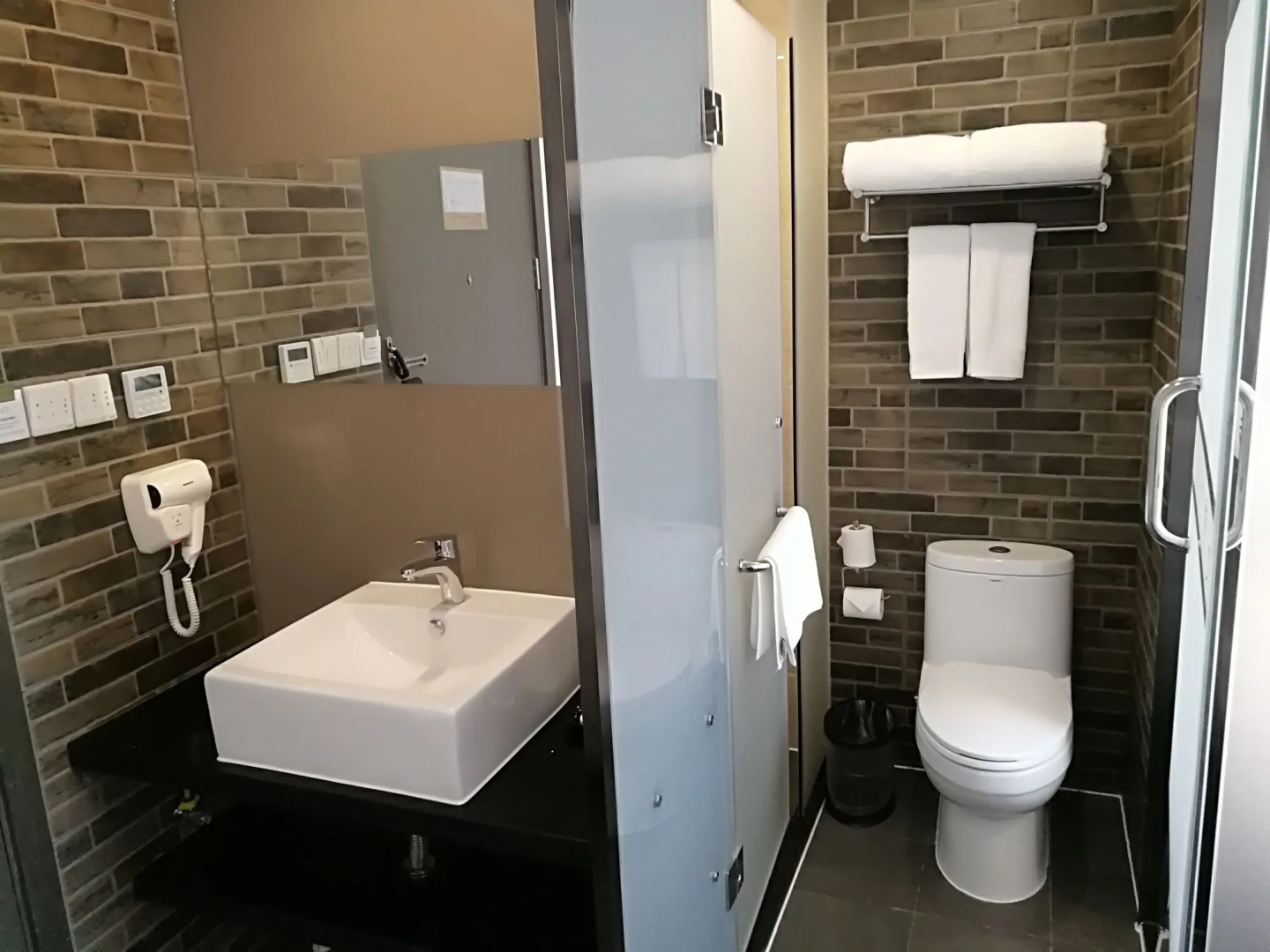 Nostalgia Hotel Near Beijing Panjiayuan Antique Market