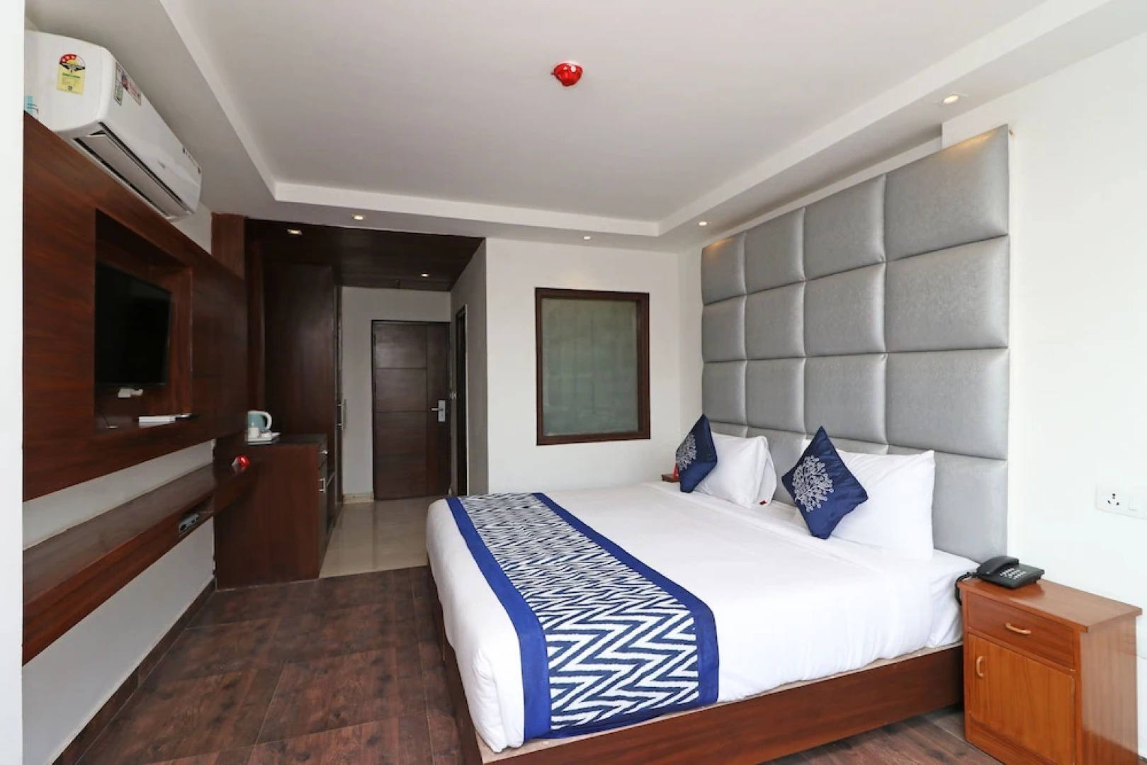 Knights Inn South Bend