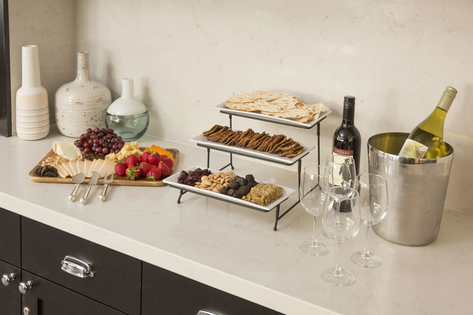 Le Petit Pali at 8th Ave