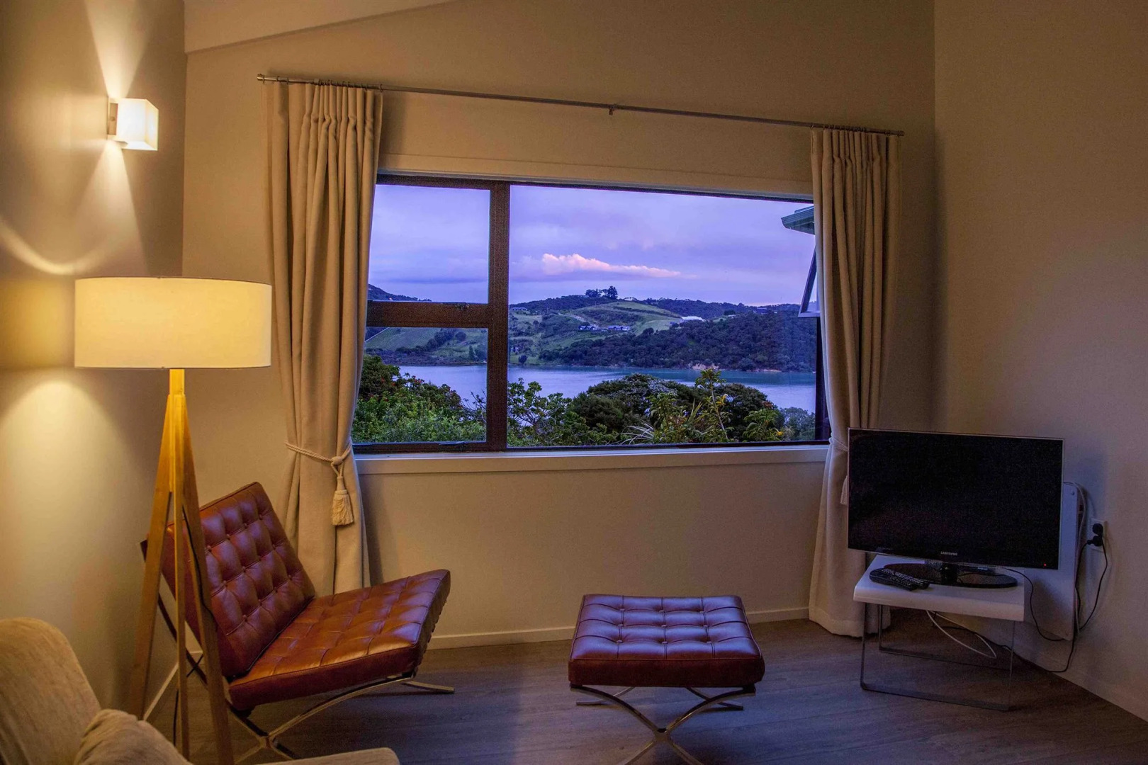 Le Chalet Waiheke Apartments