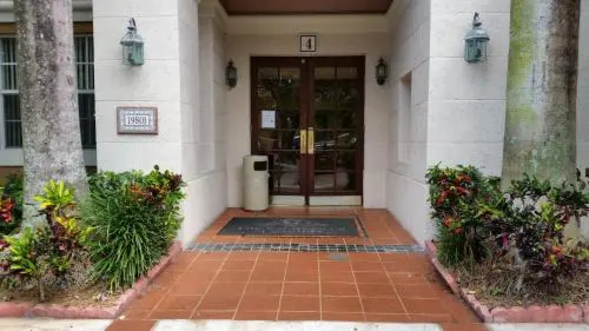 Yacht Club At Aventura