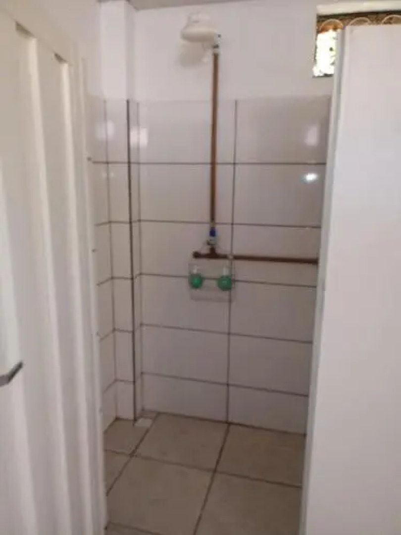 Hostel Parque Dos Saltos