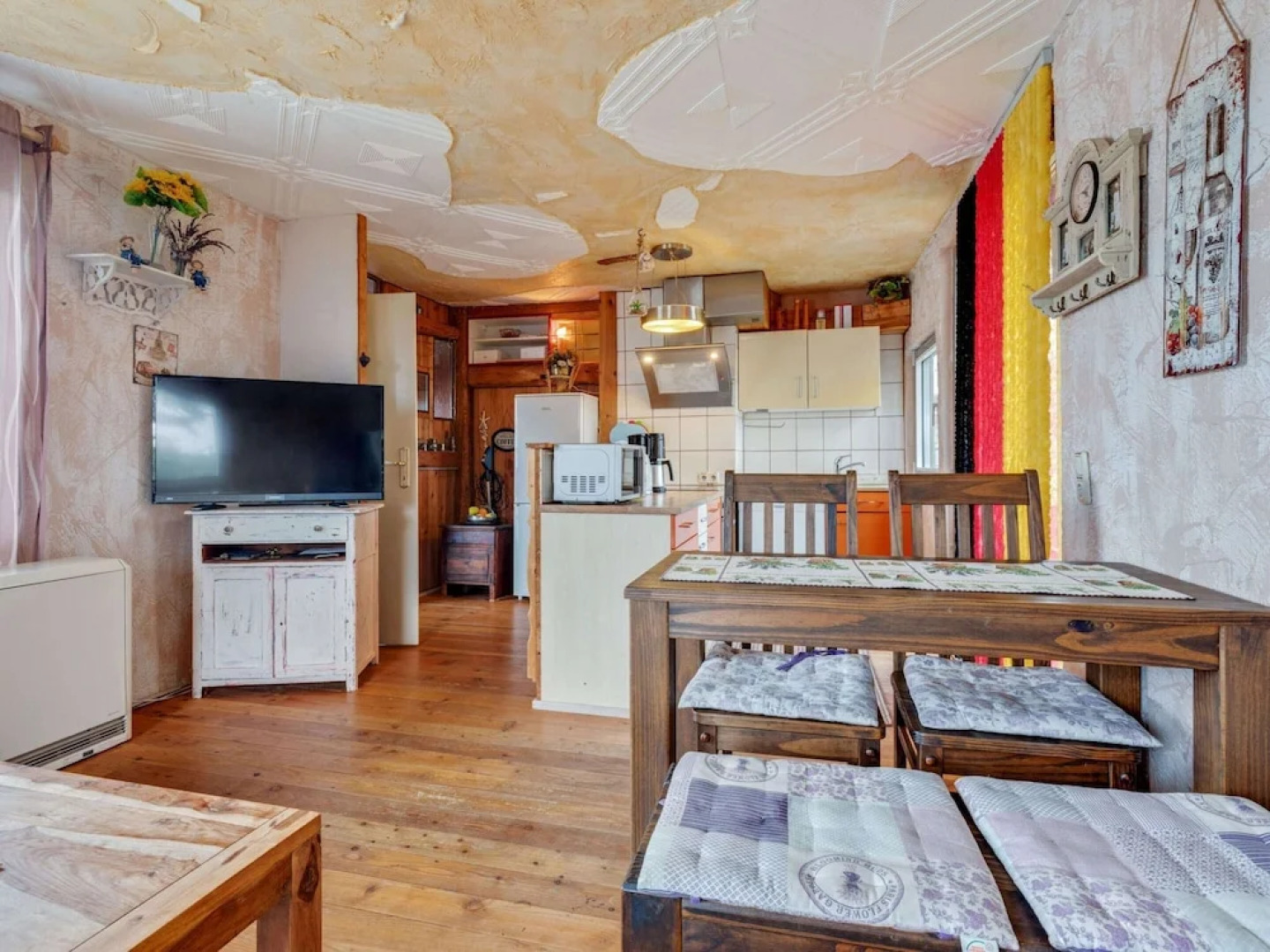 Gemuetlicher Bungalow mit Garten UND Whirlpool in Nakenstorf