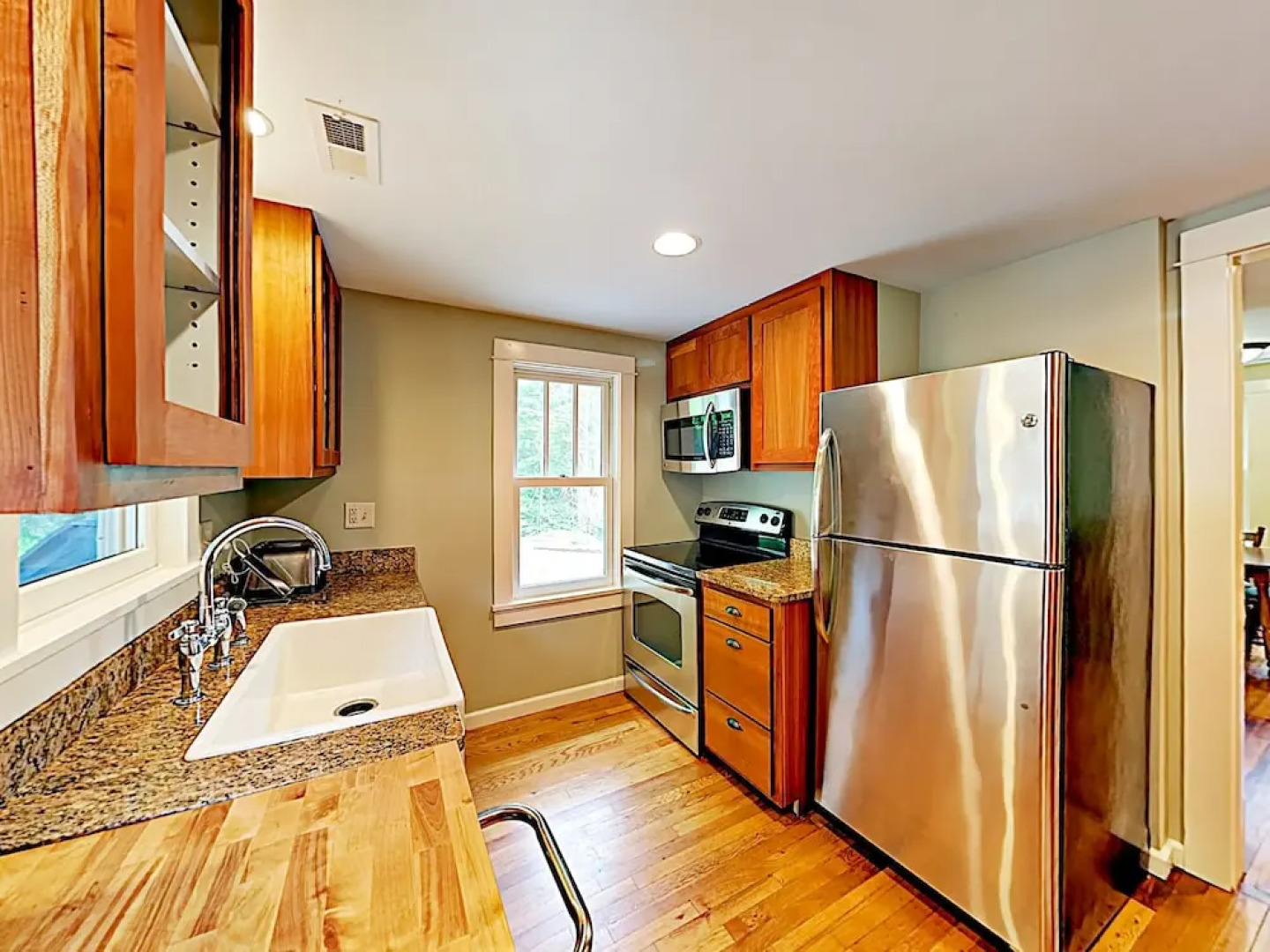 280 Arden - 3 Br Cabin