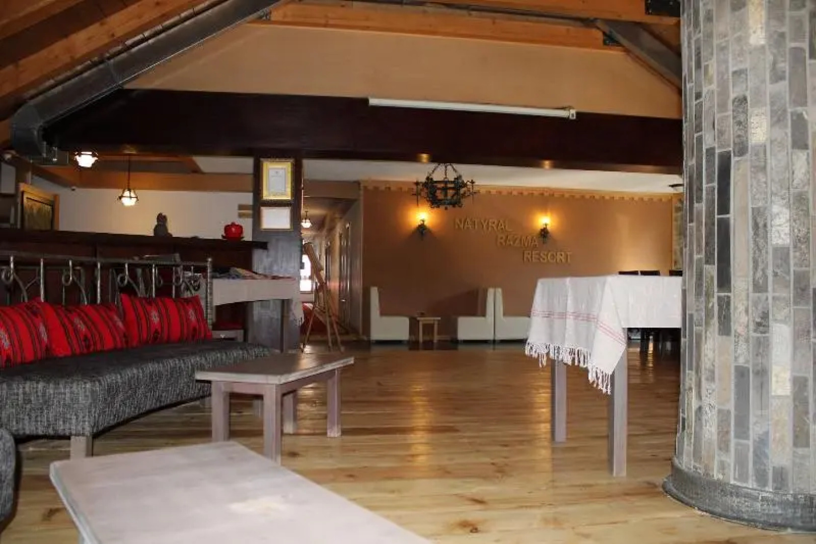 Natyral Razma Resort