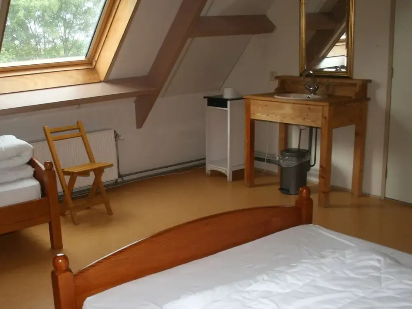 Authentic Farmhouse in Pingjum With Hot Tub