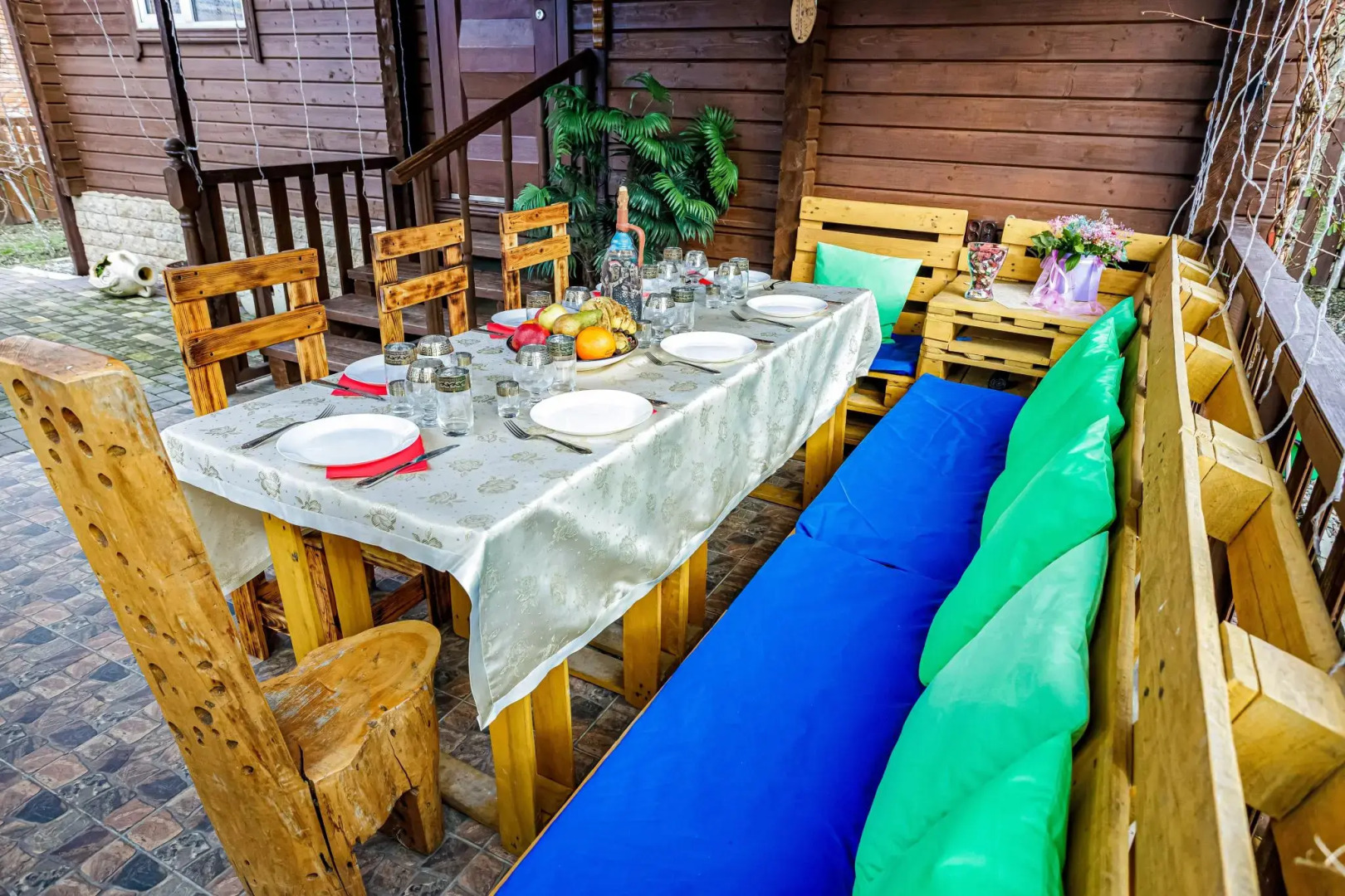 Агой-Шале семейный 12-местный коттедж