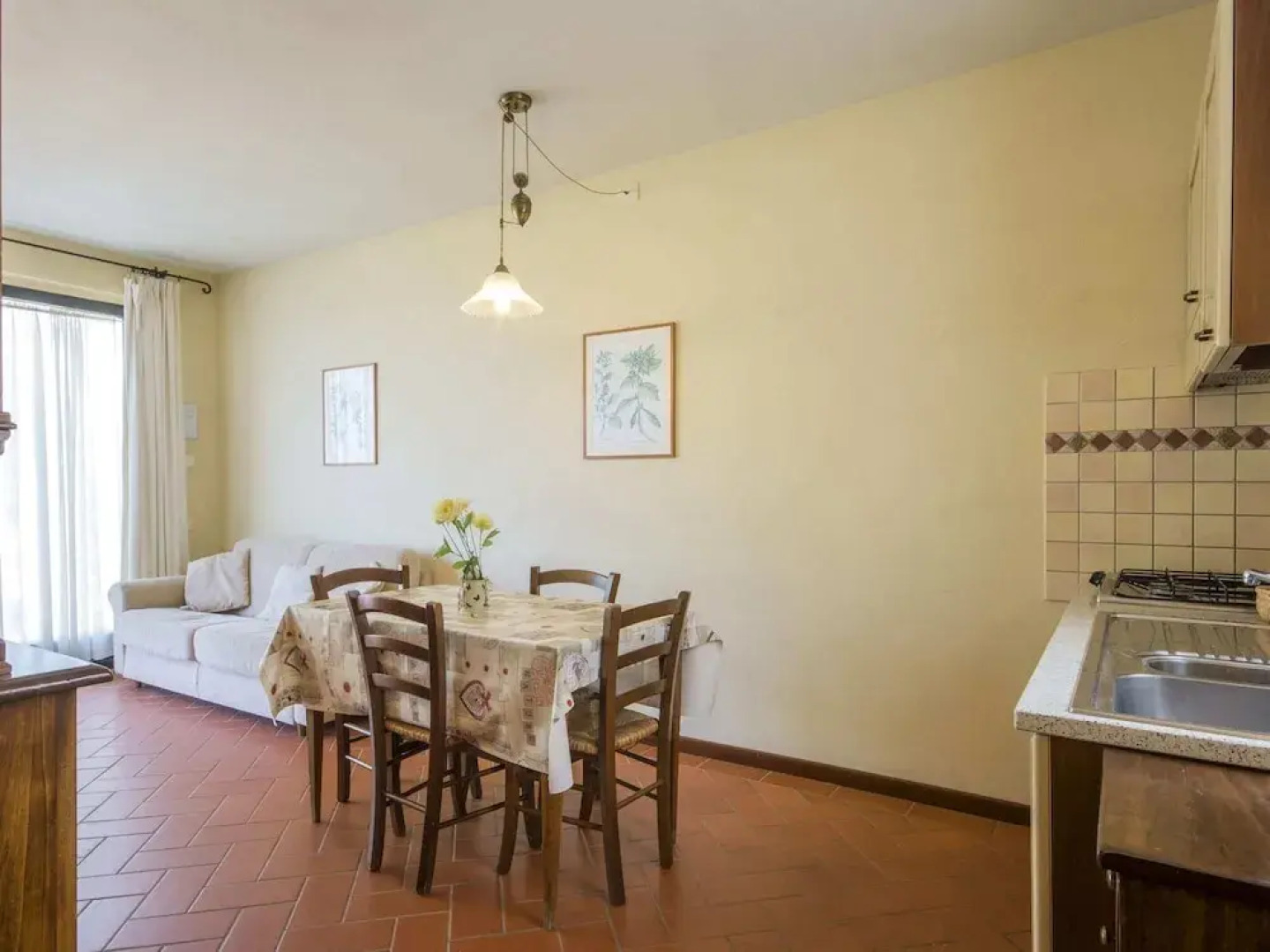 Countryside Home With Private Terrace