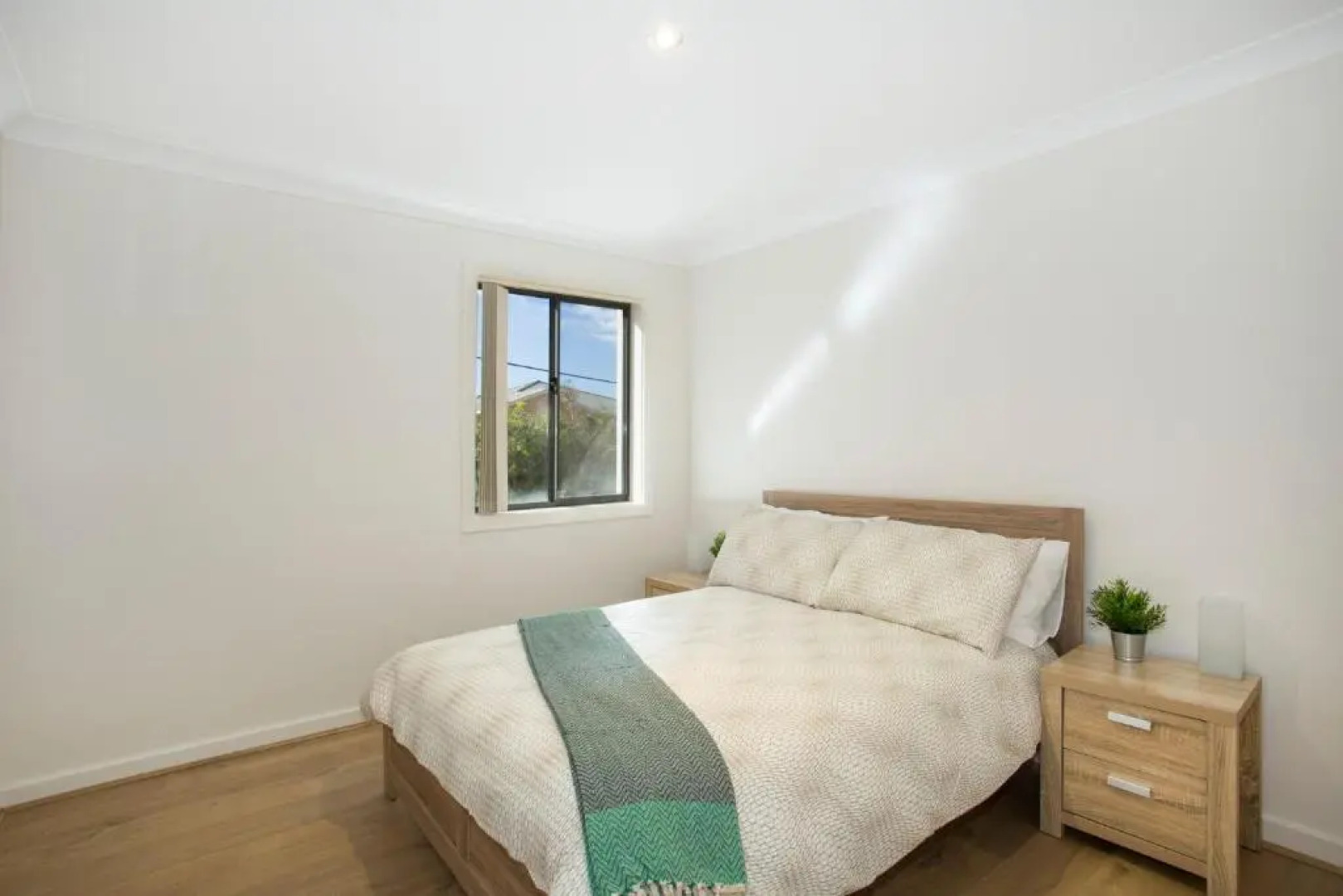 Dolphin Views Unit 5 of 14 Dolphin St