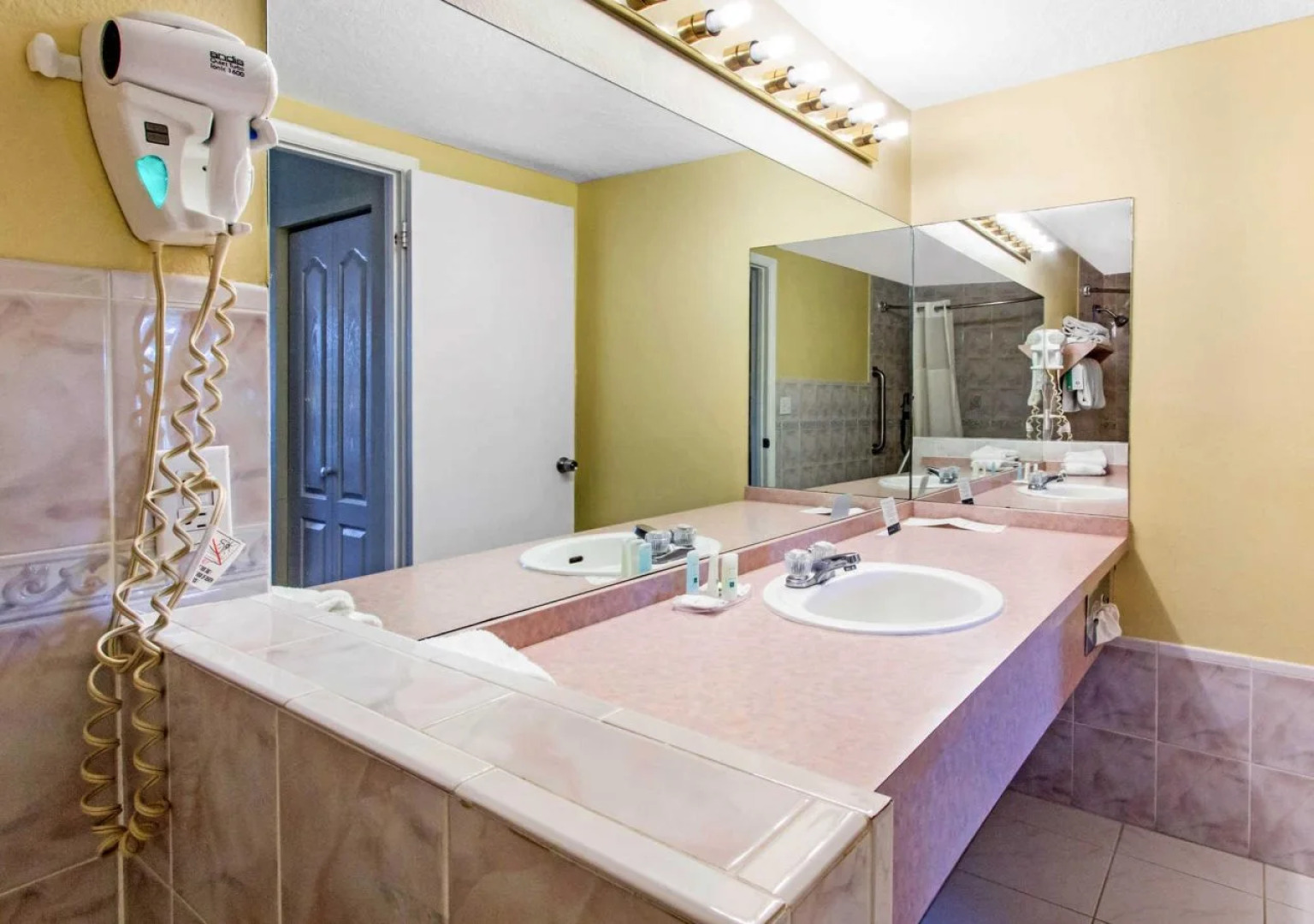 Rodeway Inn Central Clearwater Beach