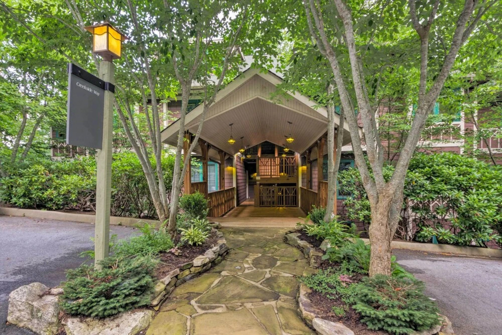 Hike On-site! Home 8 Mi to Wolf Ridge Ski Resort