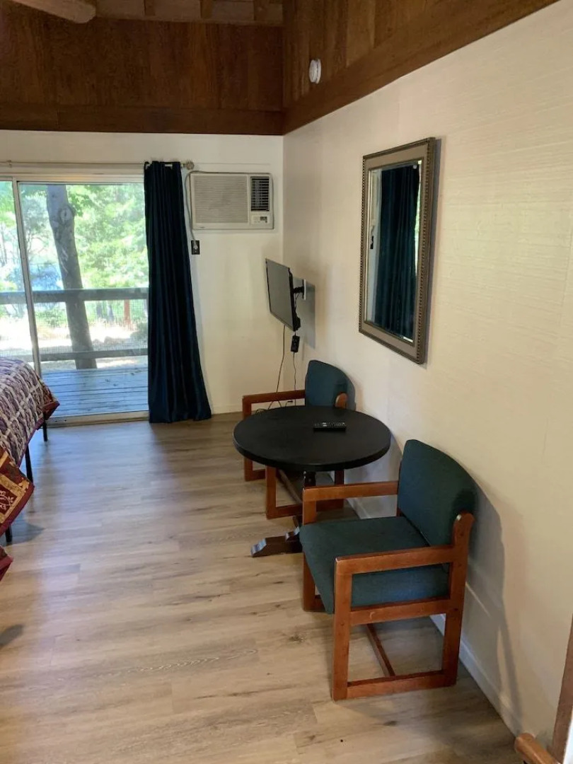 Alta Sierra Village Inn