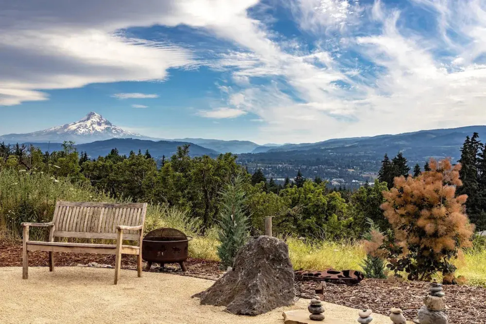 Zen View 2 Bedroom Home by Redawning