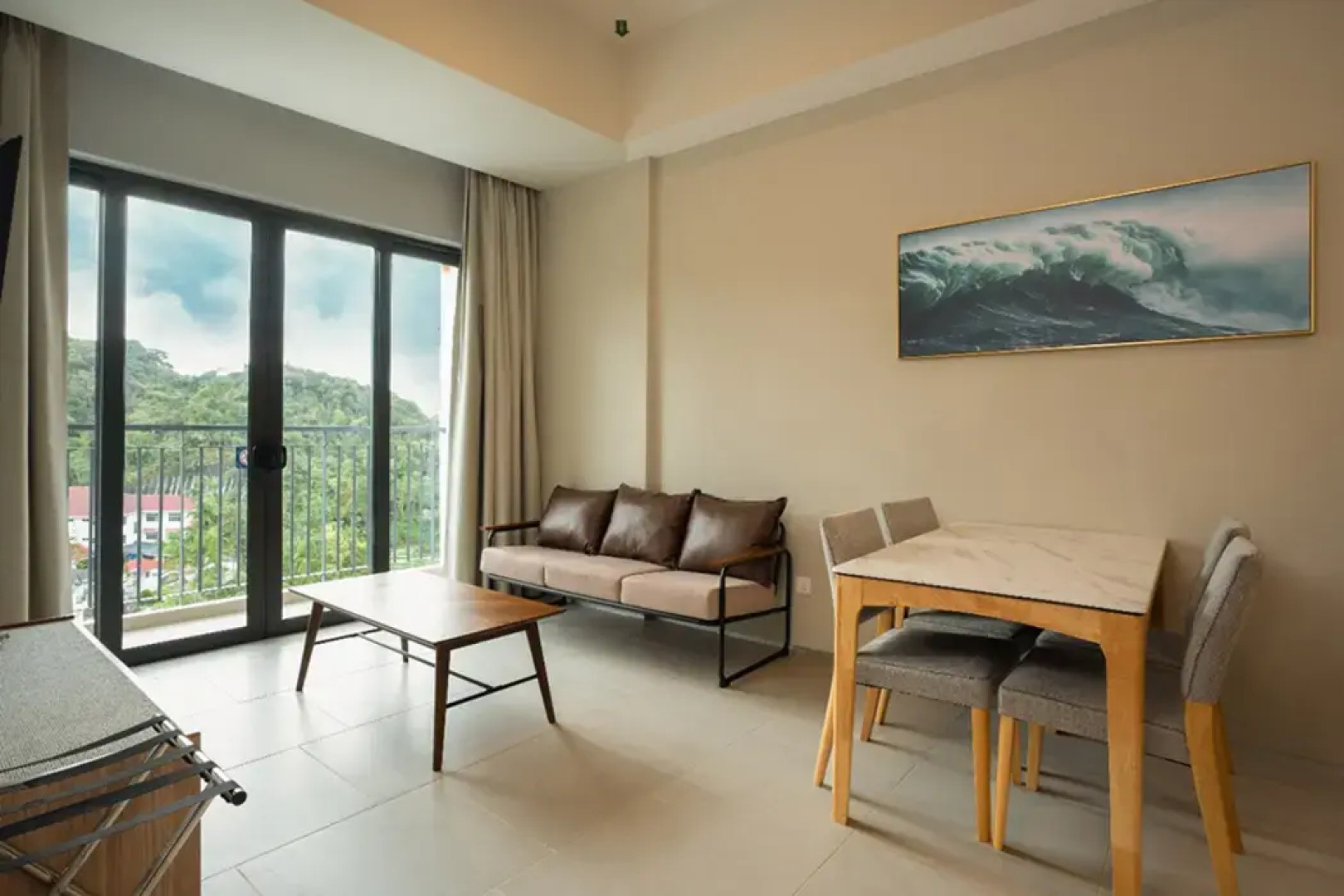 Zenith Suites Cameron