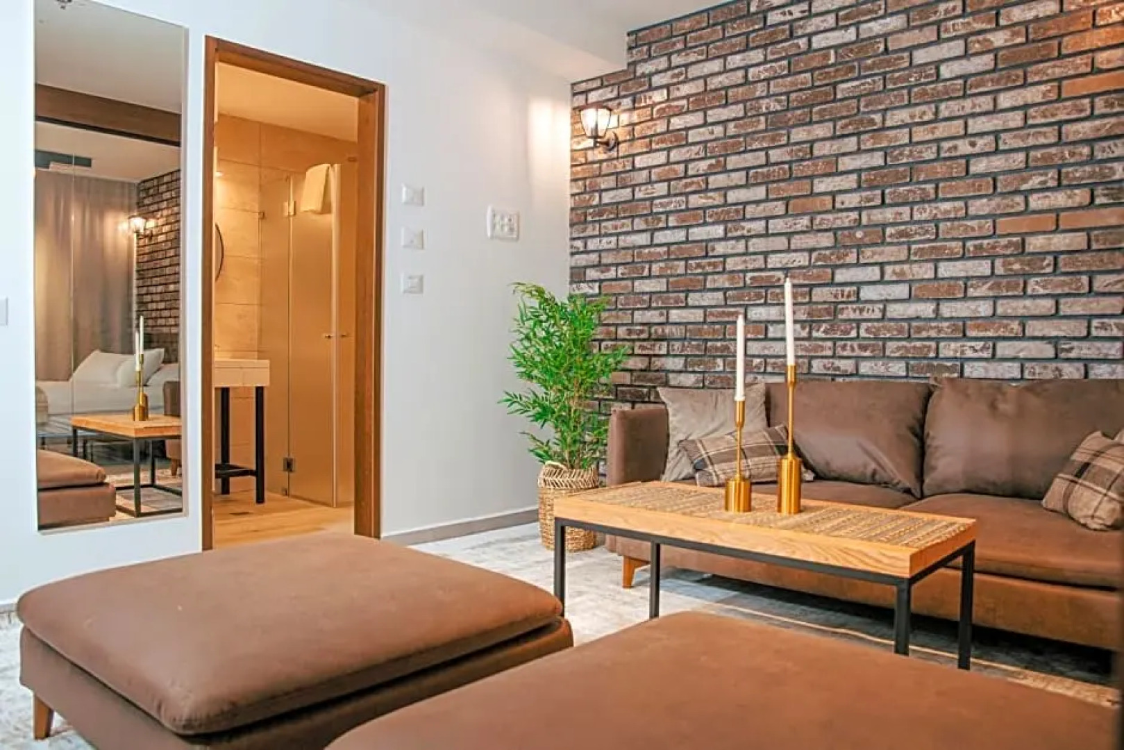 Hilltop luxury suites