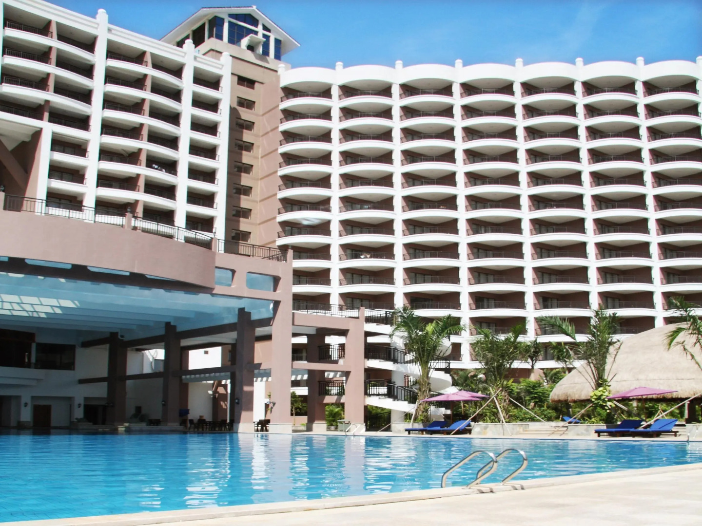 Hainan Golden Sunshine Hotspring Resort Hotel