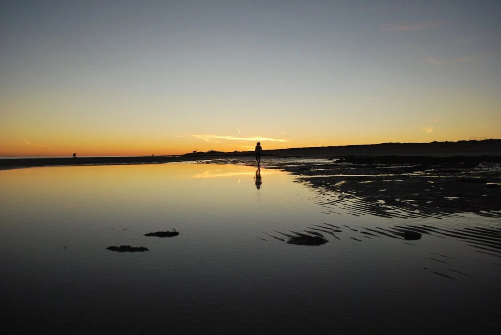 Encanto Living 0901 -2BR by Kivoya