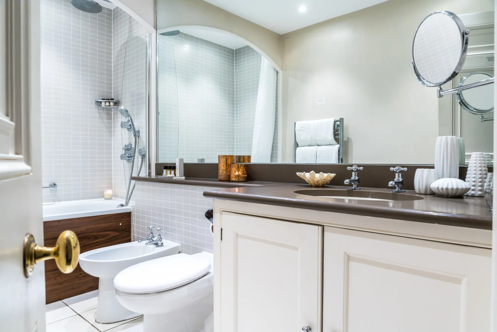 Combe Grove Manor Hotel