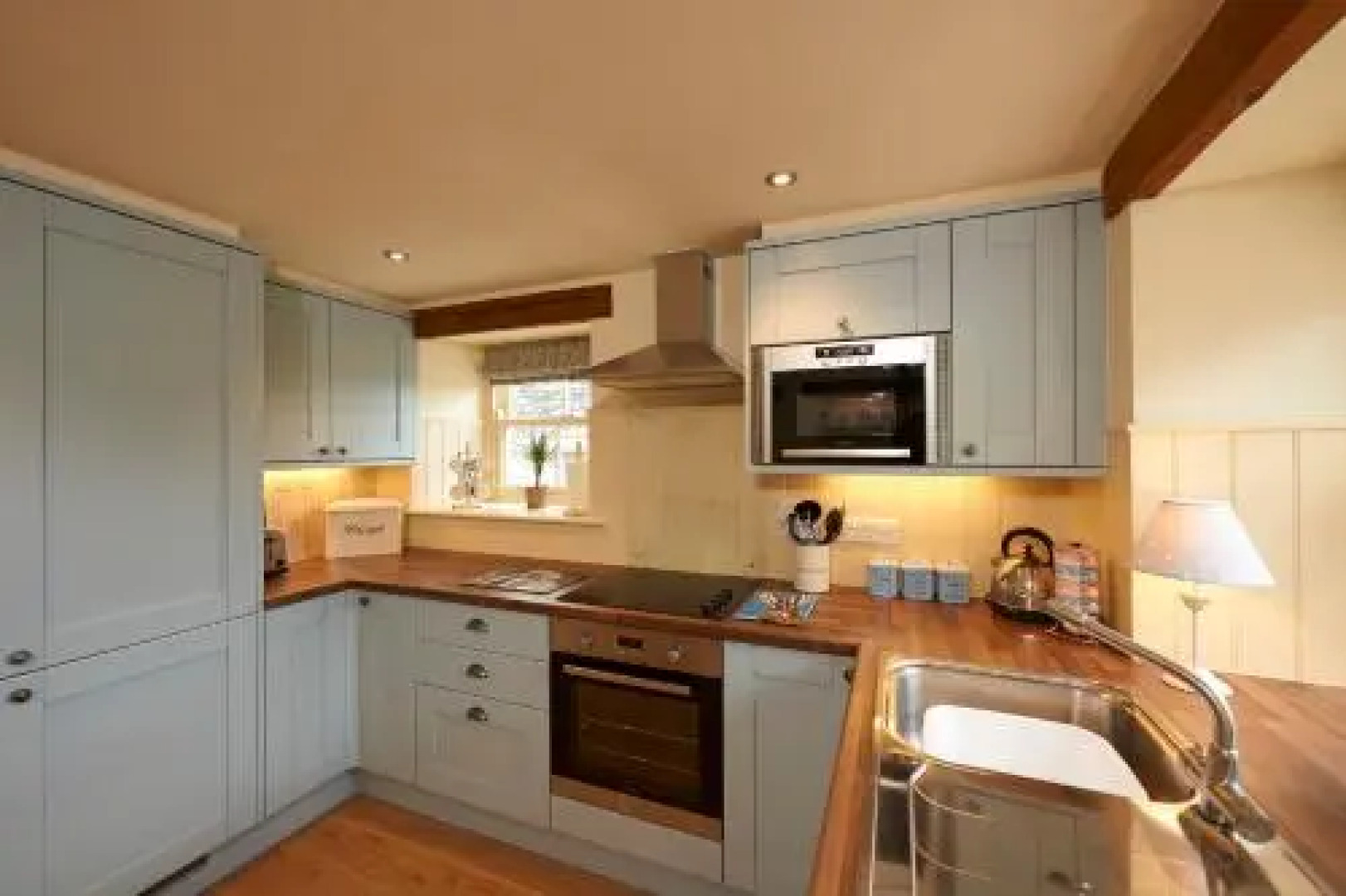 Helm Mount Lodge & Cottages