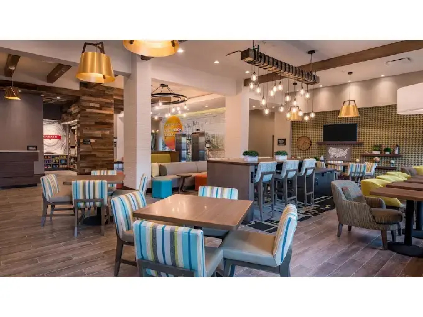 Hampton Inn Riverside Downtown