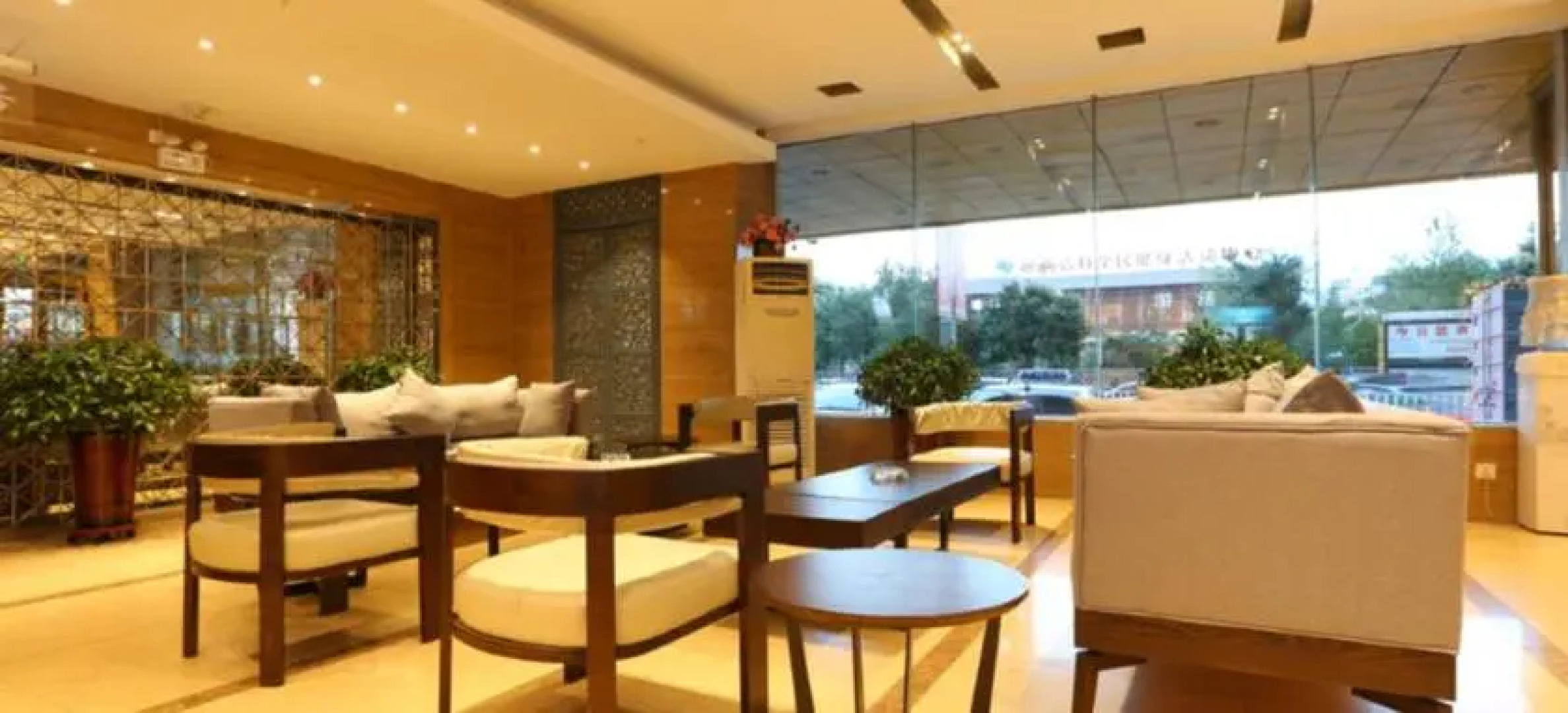 Jinyi Chain Hotel Hohhot Zhandong Road Moore City