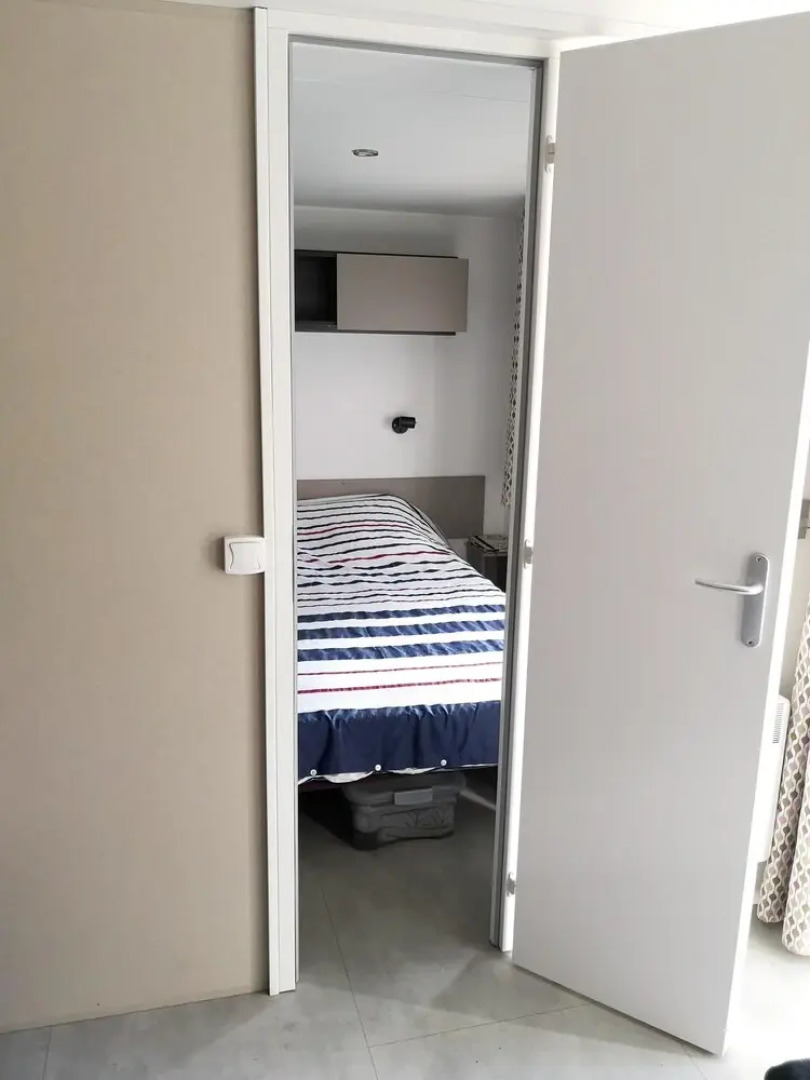 Bungalow With 3 Bedrooms in Saint-brevin-les-pins, With Pool Access, Furnished Garden and Wifi - 30 m From the Beach