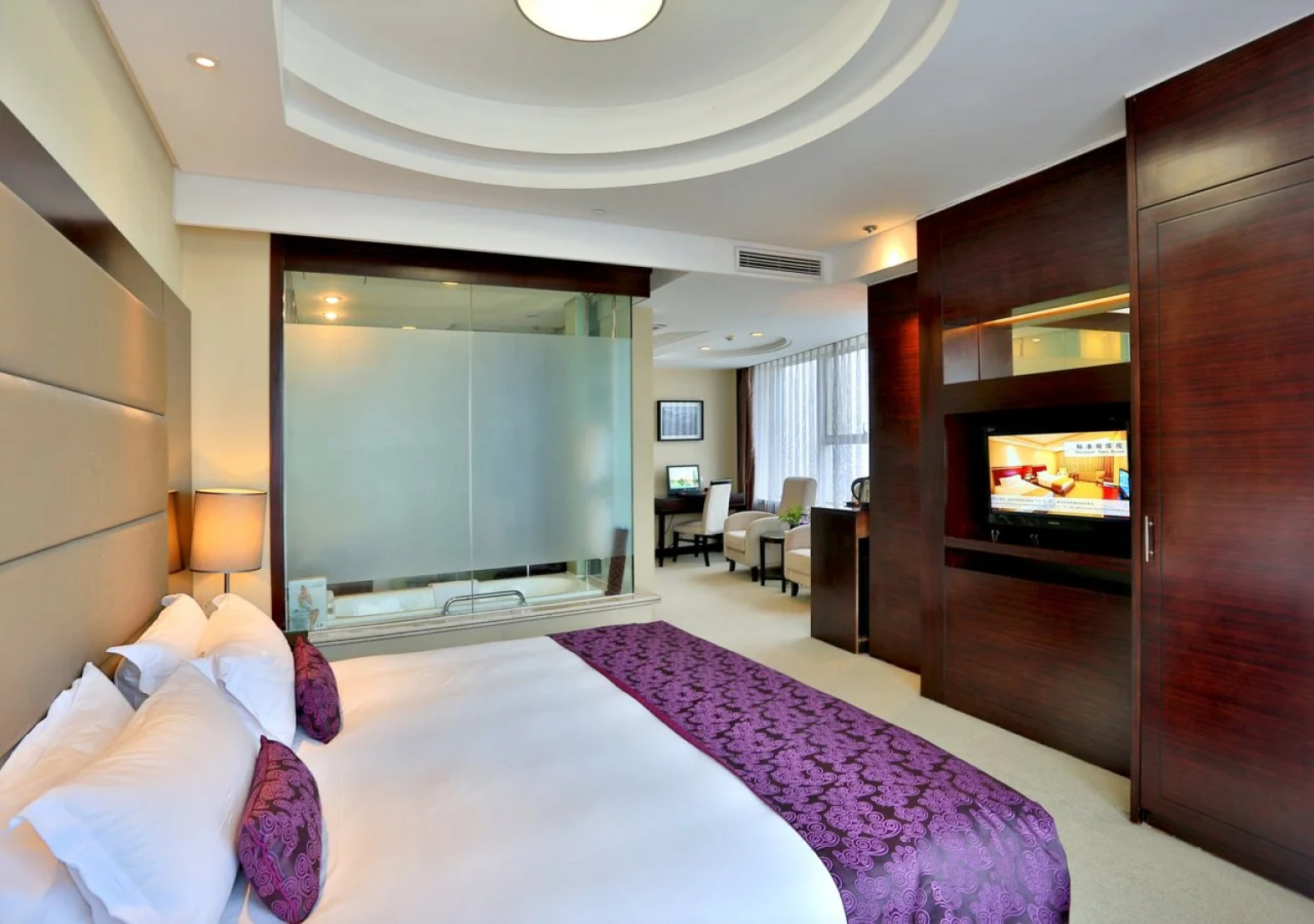 Yiwu Yimei Plaza Hotel