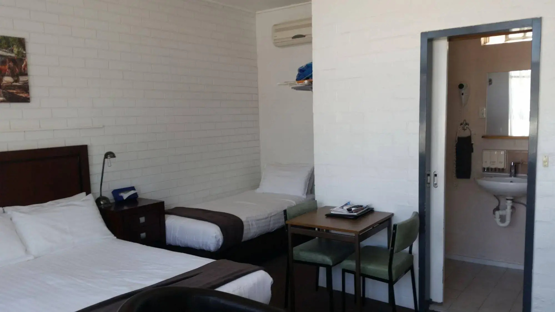 Sun Centre Motel