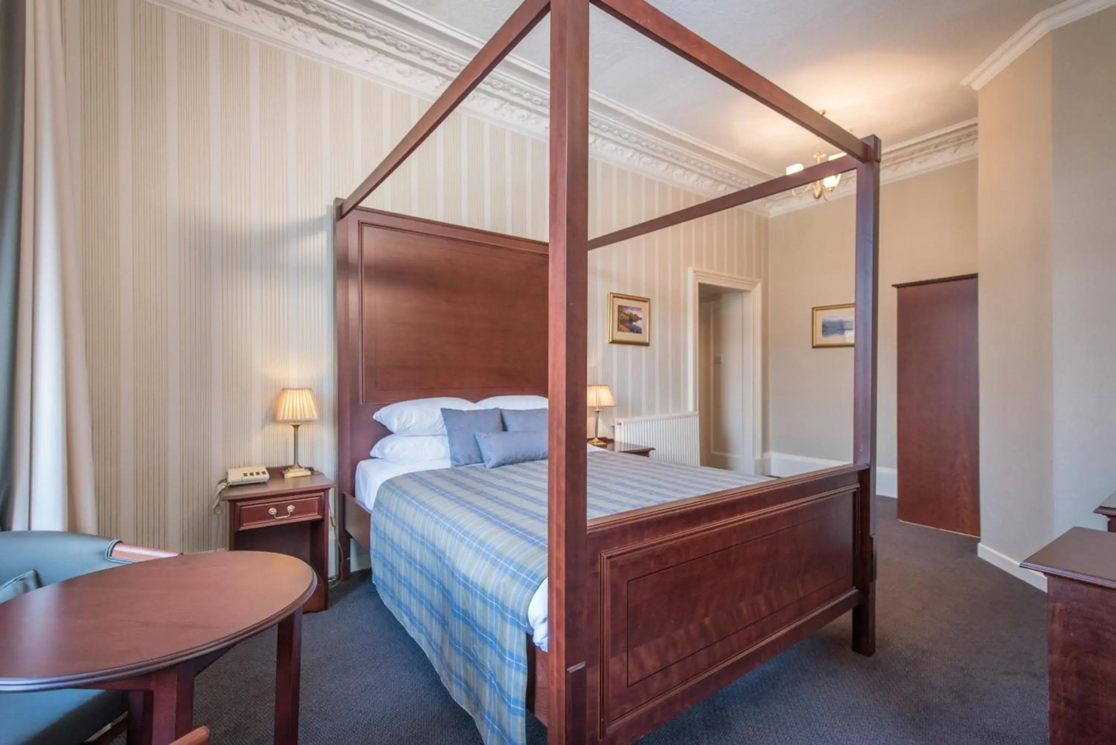 The Royal Hotel