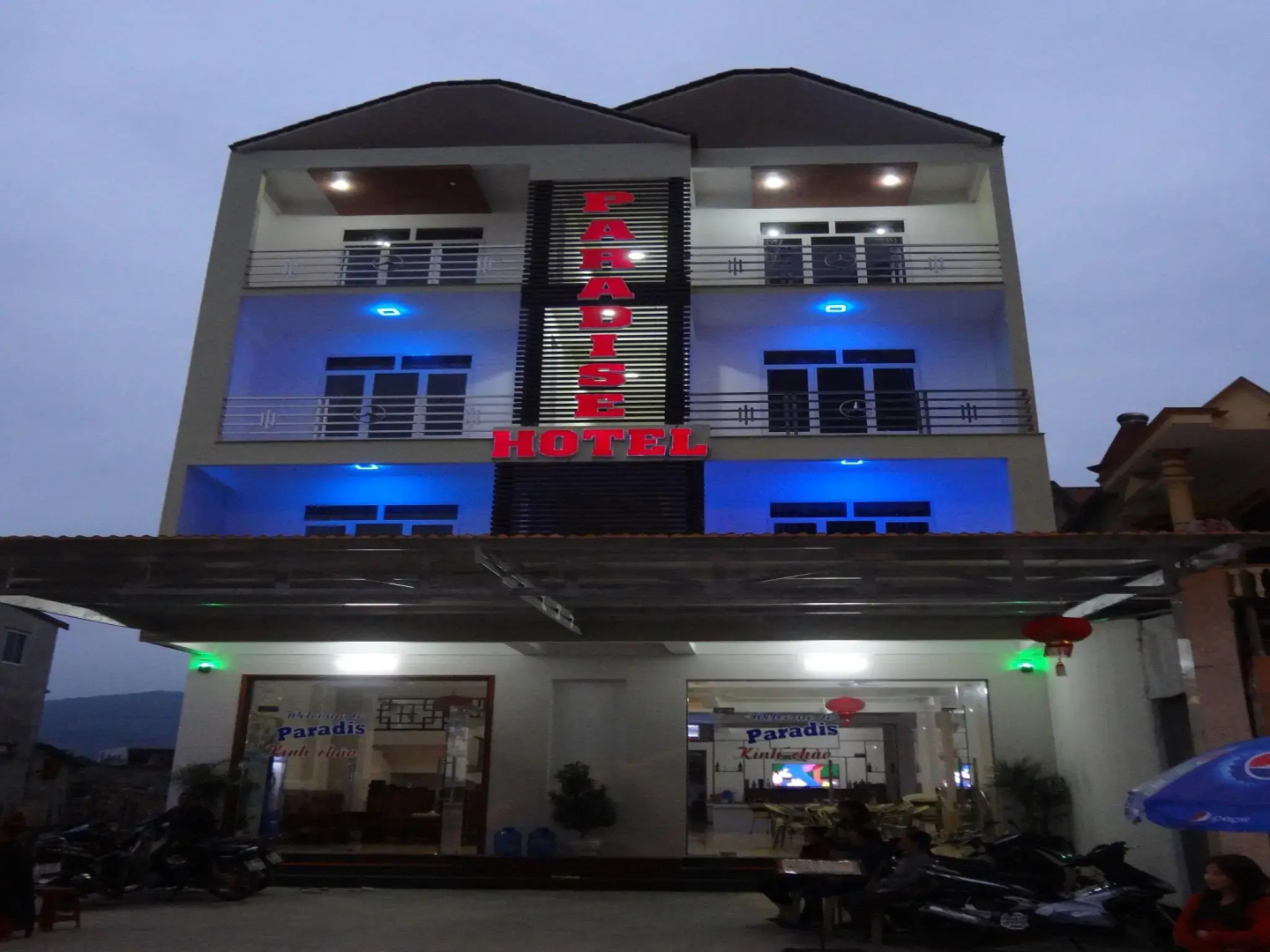 Paradise Hotel