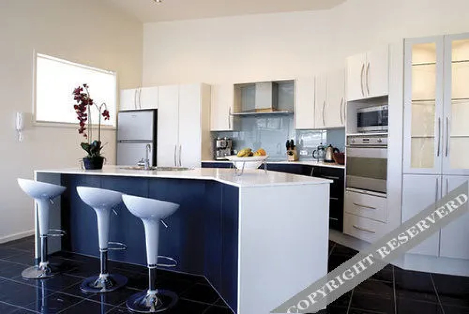 Mollymook Luxury Beachfront Apartment 3