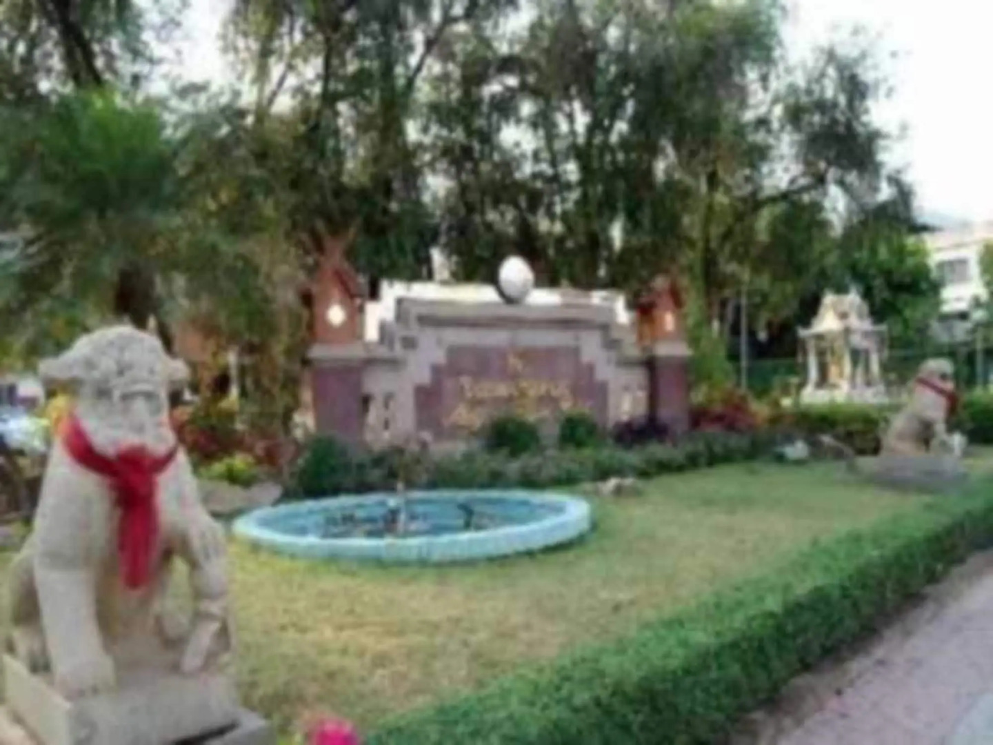 Mae Yom Palace Hotel