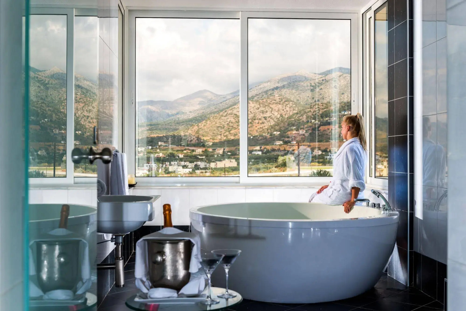 Hotel Matheo Villas & Suites