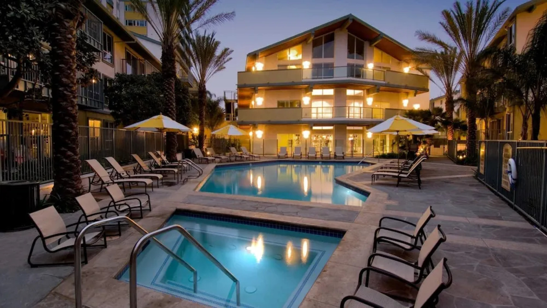 Global Luxury Suites at Via Marina