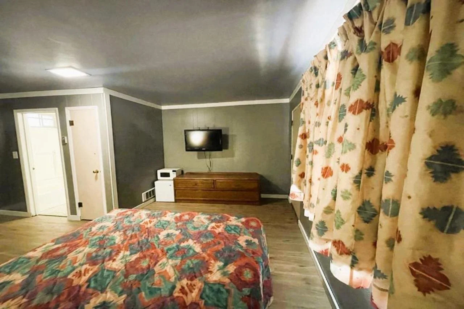 Love Hotels Desert Inn & RV by OYO at Boysen Wind River WY