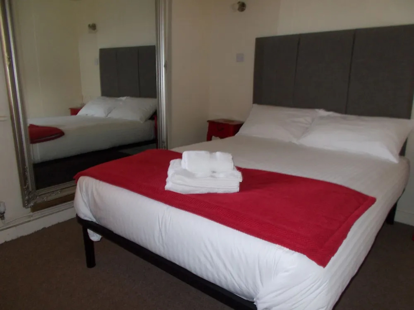 The Partridge Inn Wine Bar  Restaurant