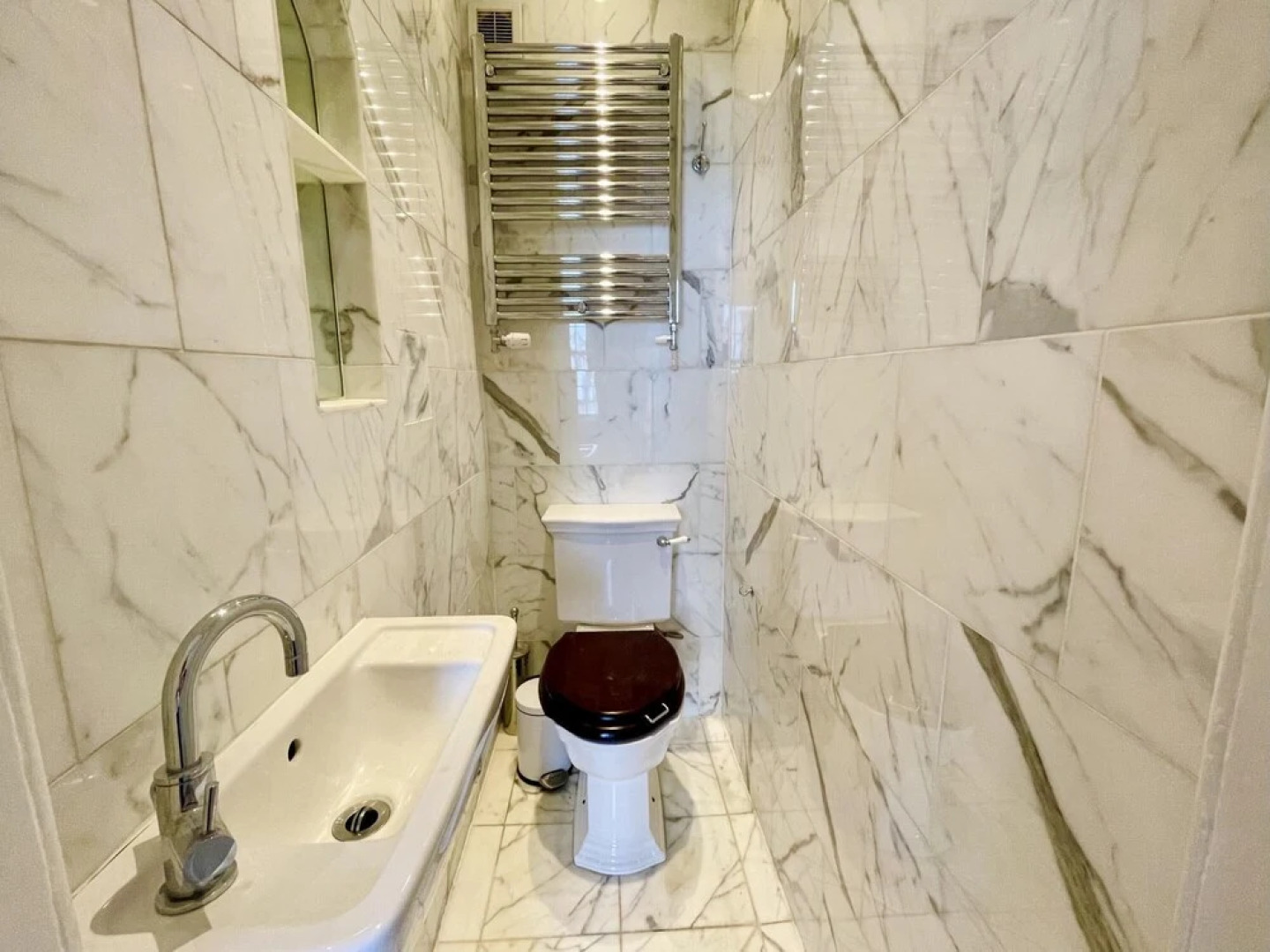 Dolls House - Luxury Townhouse - From 400 Per Night