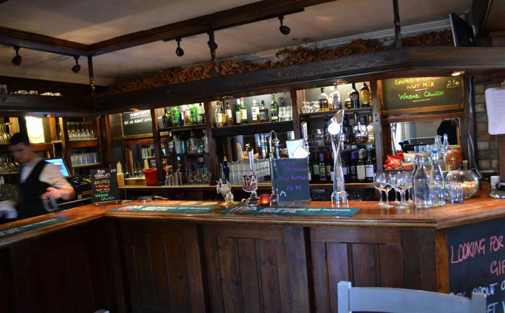 The White Hart Country Inn