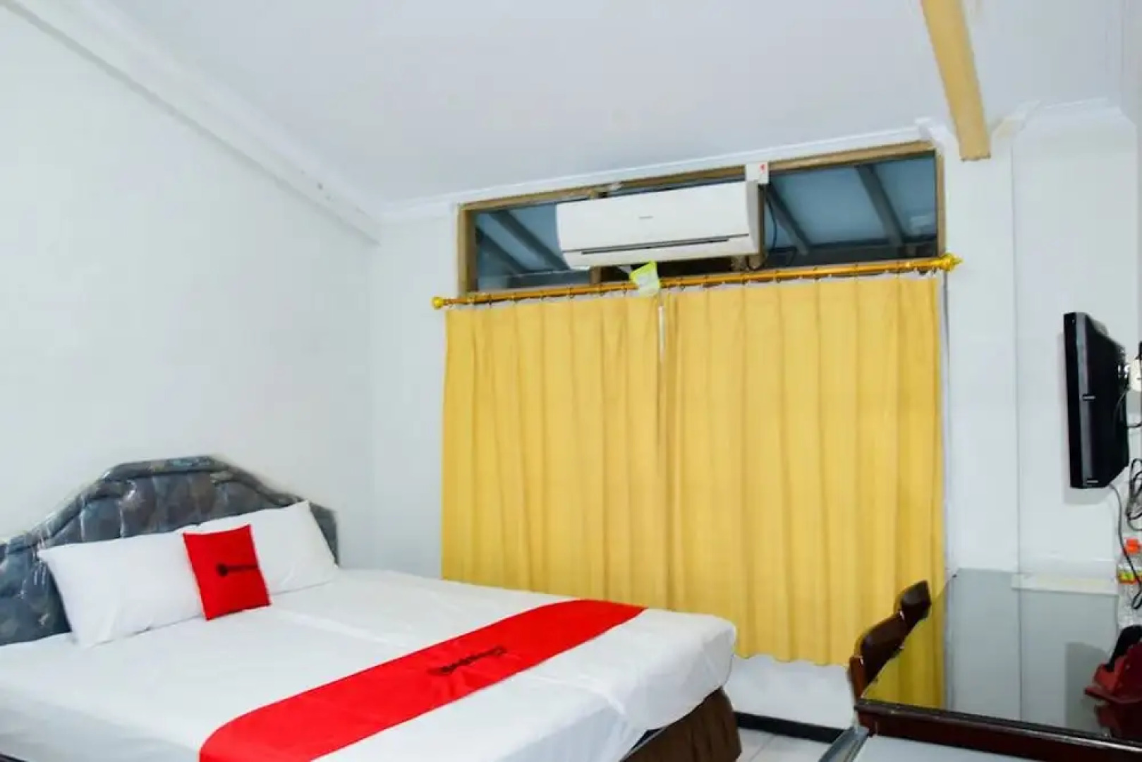 RedDoorz Syariah near Puro Pakualaman Palace