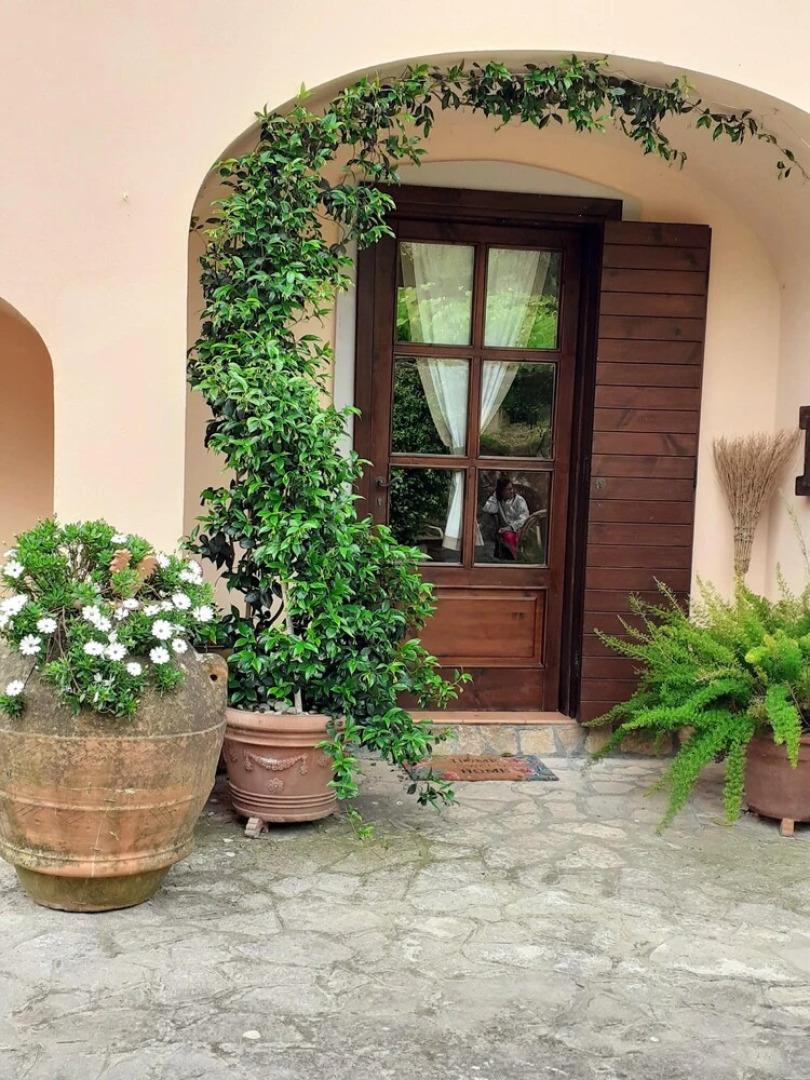 Villa With 6 Bedrooms in Provincia di Caserta, With Wonderful Mountain View, Private Pool, Furnished Garden